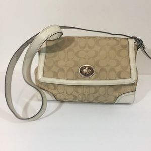 COACH HAMPTON  TOTE HANDBAG